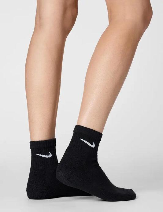 Nike Unisex Adult Everyday Cushioned Dri-FIT Ankle Socks