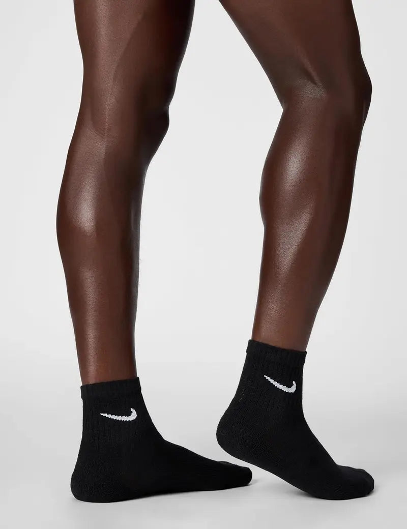 Nike Unisex Adult Everyday Cushioned Dri-FIT Ankle Socks