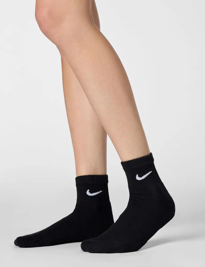 Nike Unisex Adult Everyday Cushioned Dri-FIT Ankle Socks